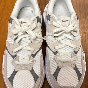 Nike Kids White and Gray Mesh Sneaker